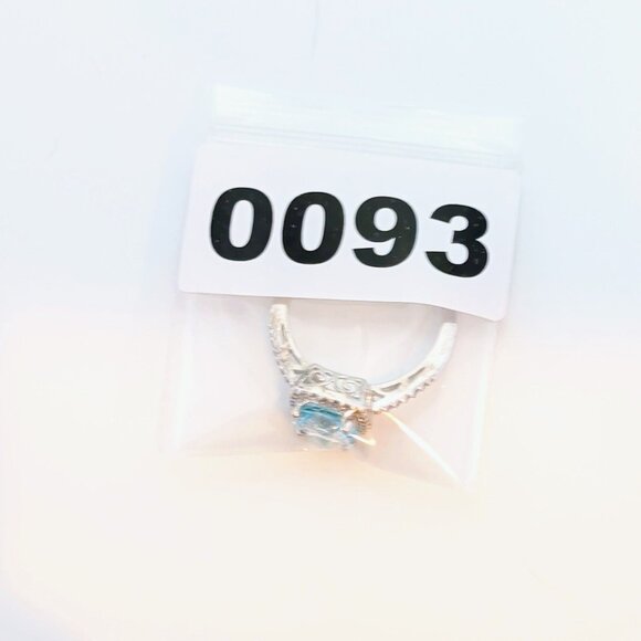 Sterling Silver Blue Topaz & Cubic Zirconia Halo Ring Size 8 - Picture 9 of 9